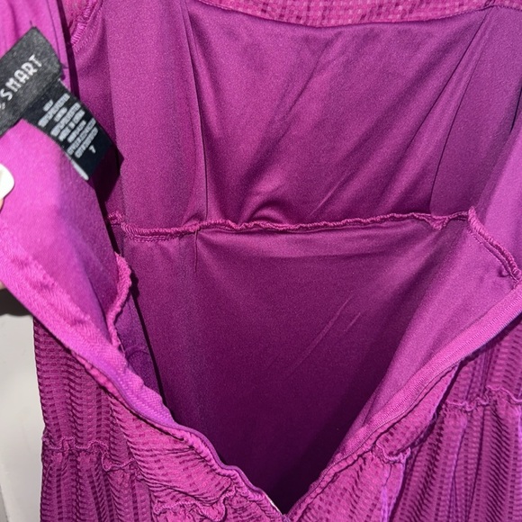 B. Smart Brand-  Women’s Magenta Color ruffle short sleeve dress size SMALL - Picture 8 of 13